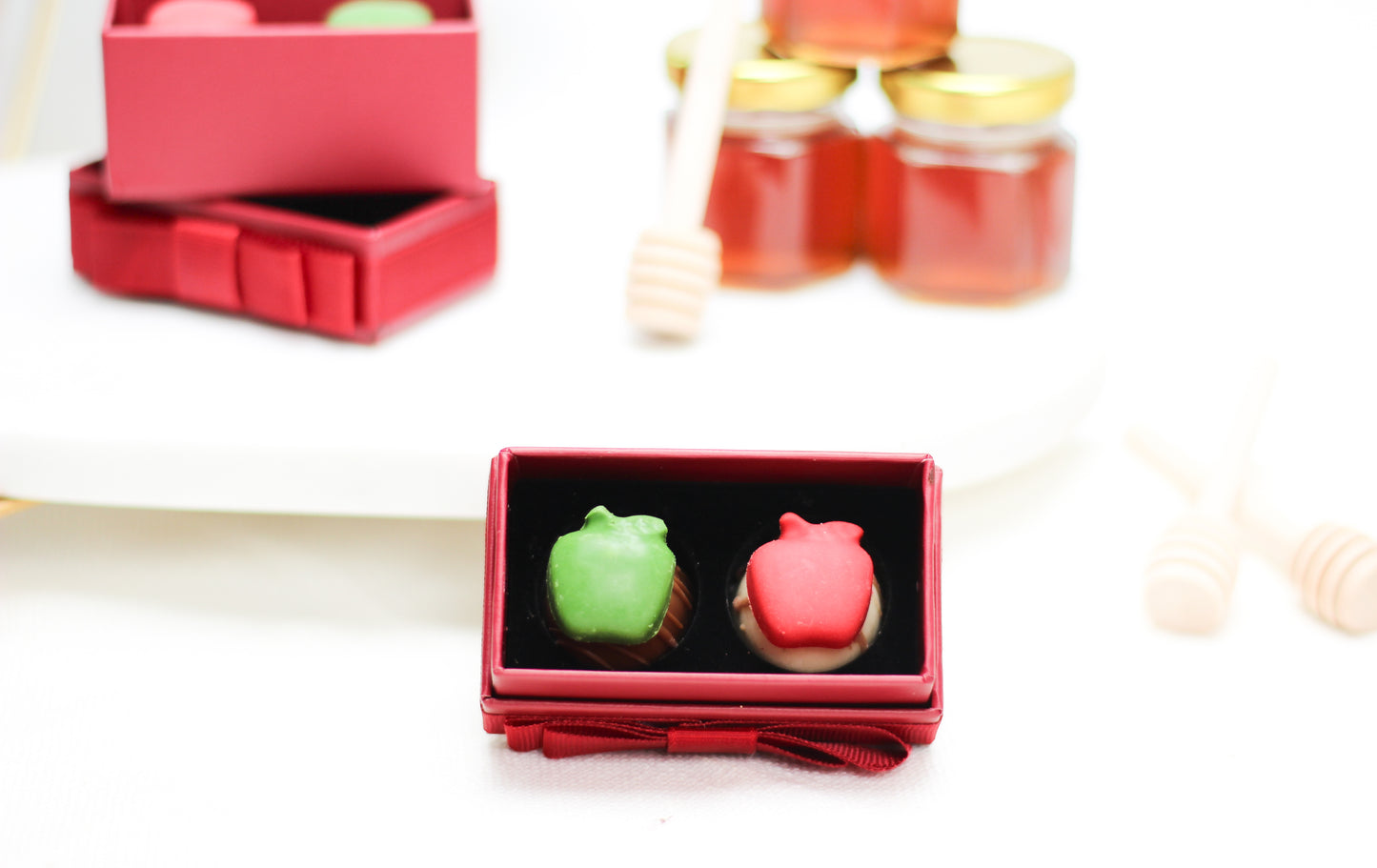 The Ruby Apple - 2PC (DAIRY)