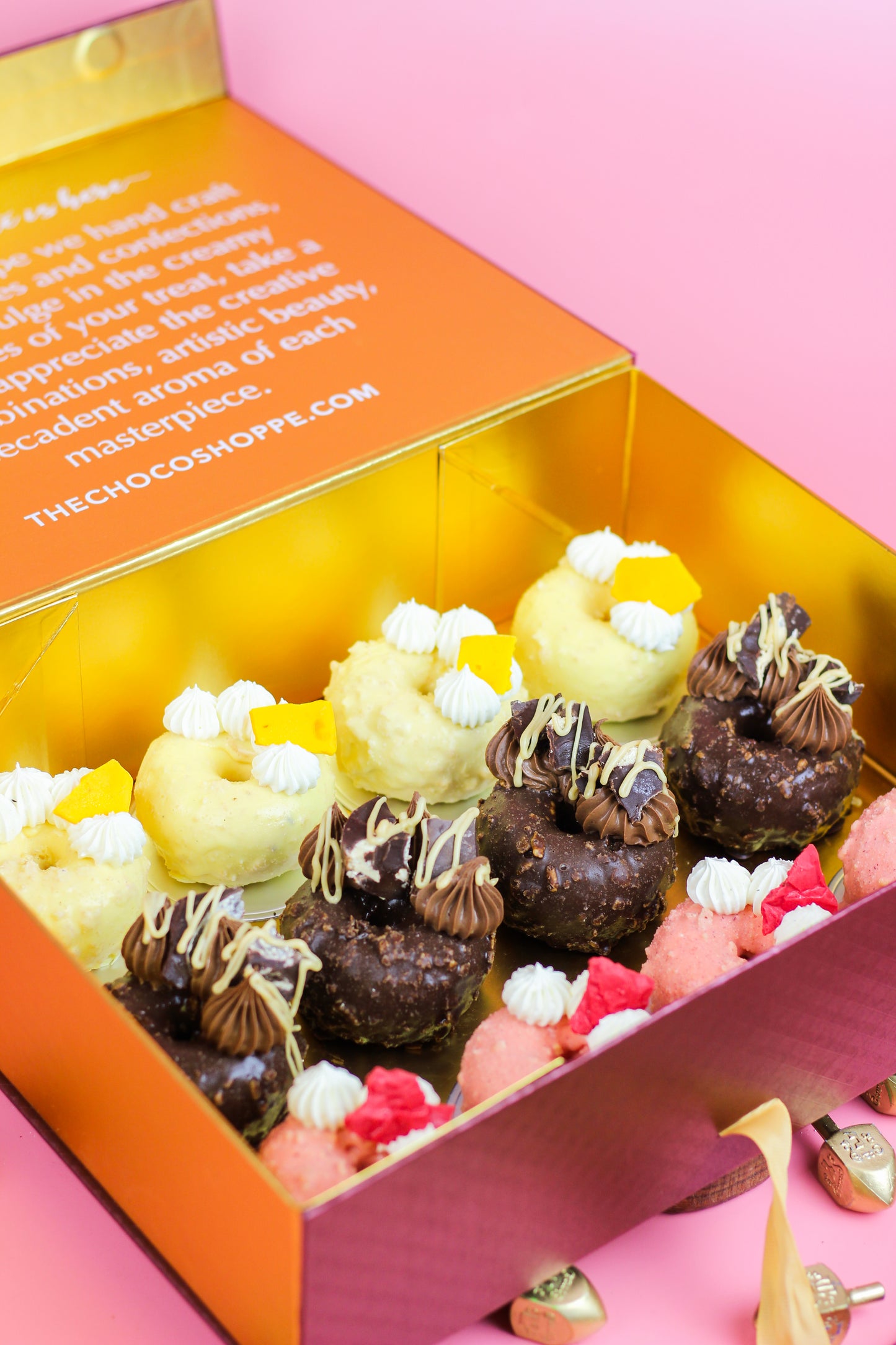 12 Donut Gift Box - PARVE