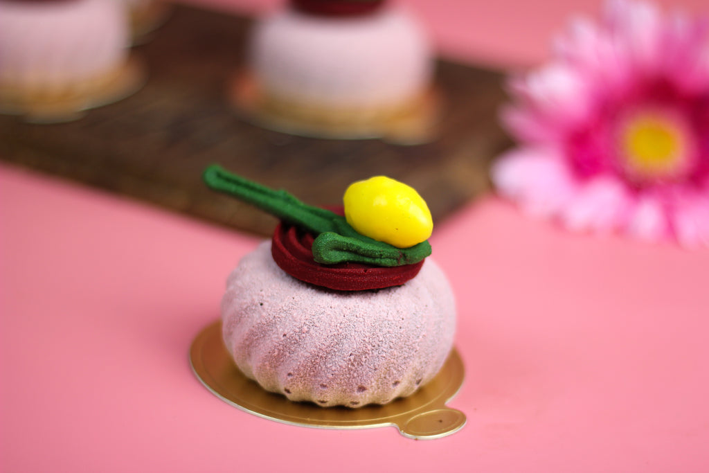 Petite Strawberry Shortcake - 9 desserts